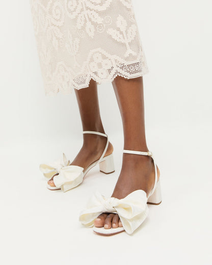 Women Loeffler Randall Carmen Cream Moiré Bow Sandal